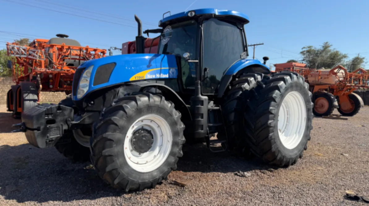 NEW HOLLAND T7060