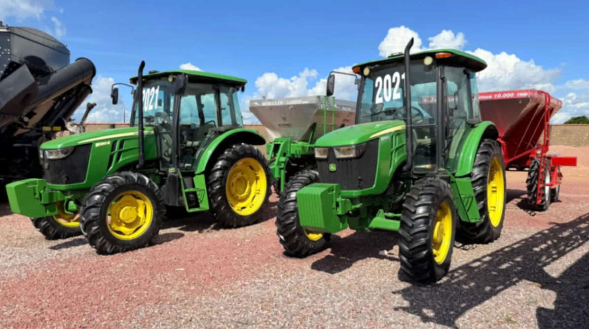 JOHN DEERE 5090E